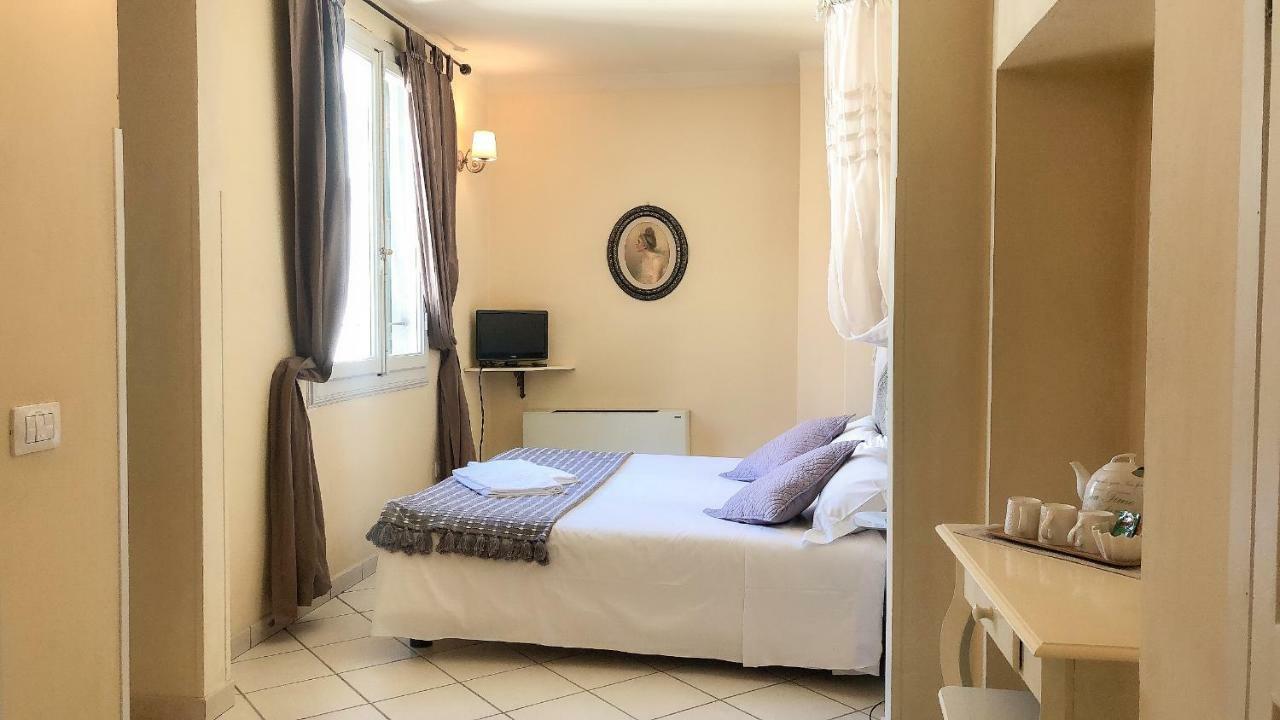 B&B Life Style Novecento Φλωρεντία Εξωτερικό φωτογραφία